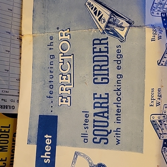 Vintage Erector Set with Original Metal Box - Picture 4 of 12